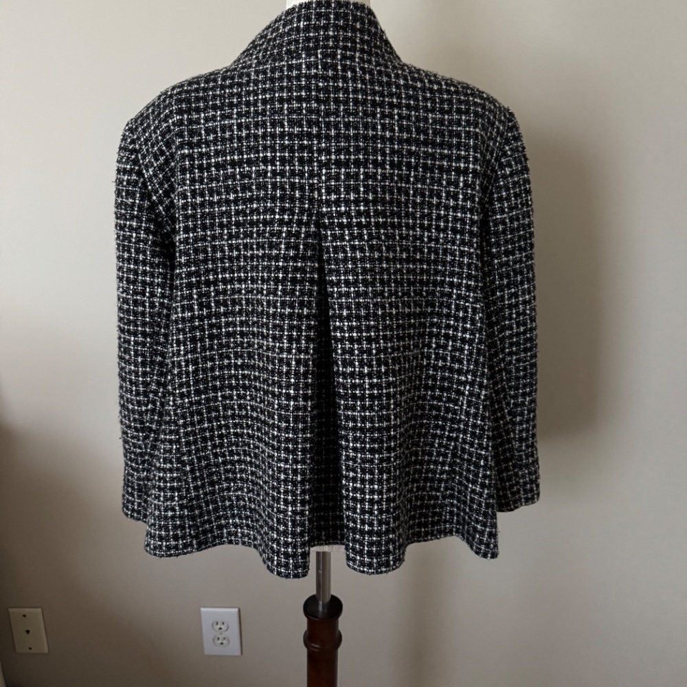 Tahari tweed jacket - Picture 3 of 4
